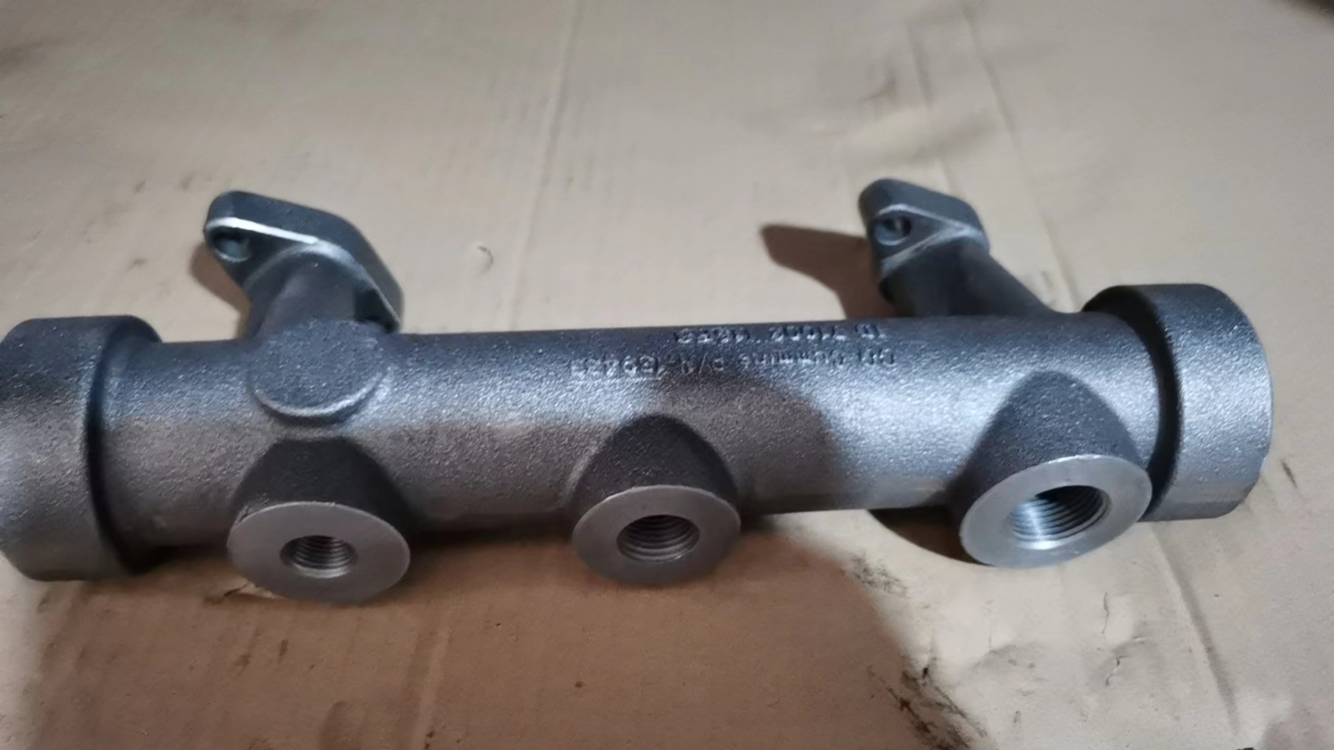 139433 MANIFOLD,WATER