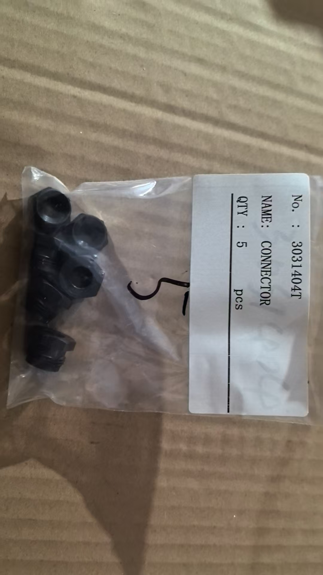 3031404 CONNECTOR,TUBE ,CUMMINS PARTS