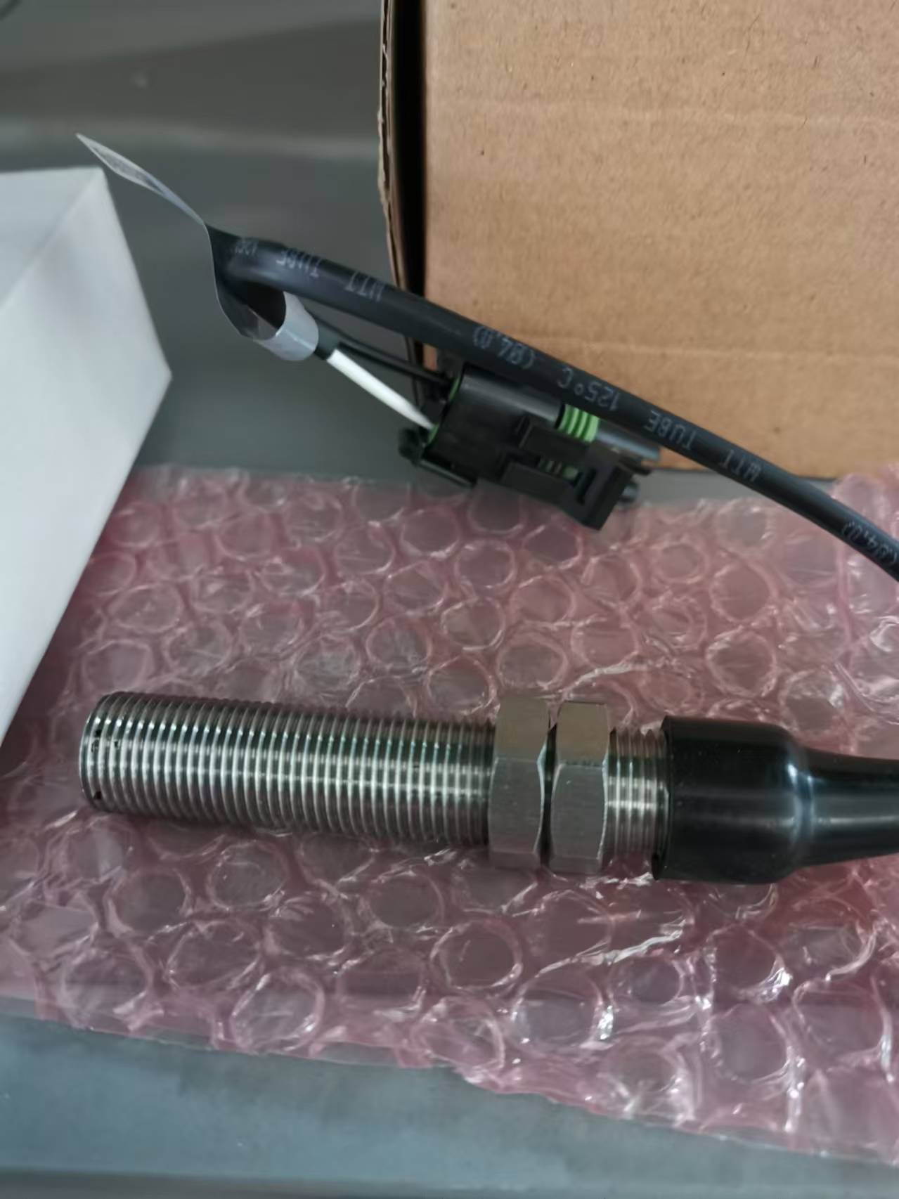3034572 PICKUP,MAGNETIC KTA38 CUMMINS PARTS