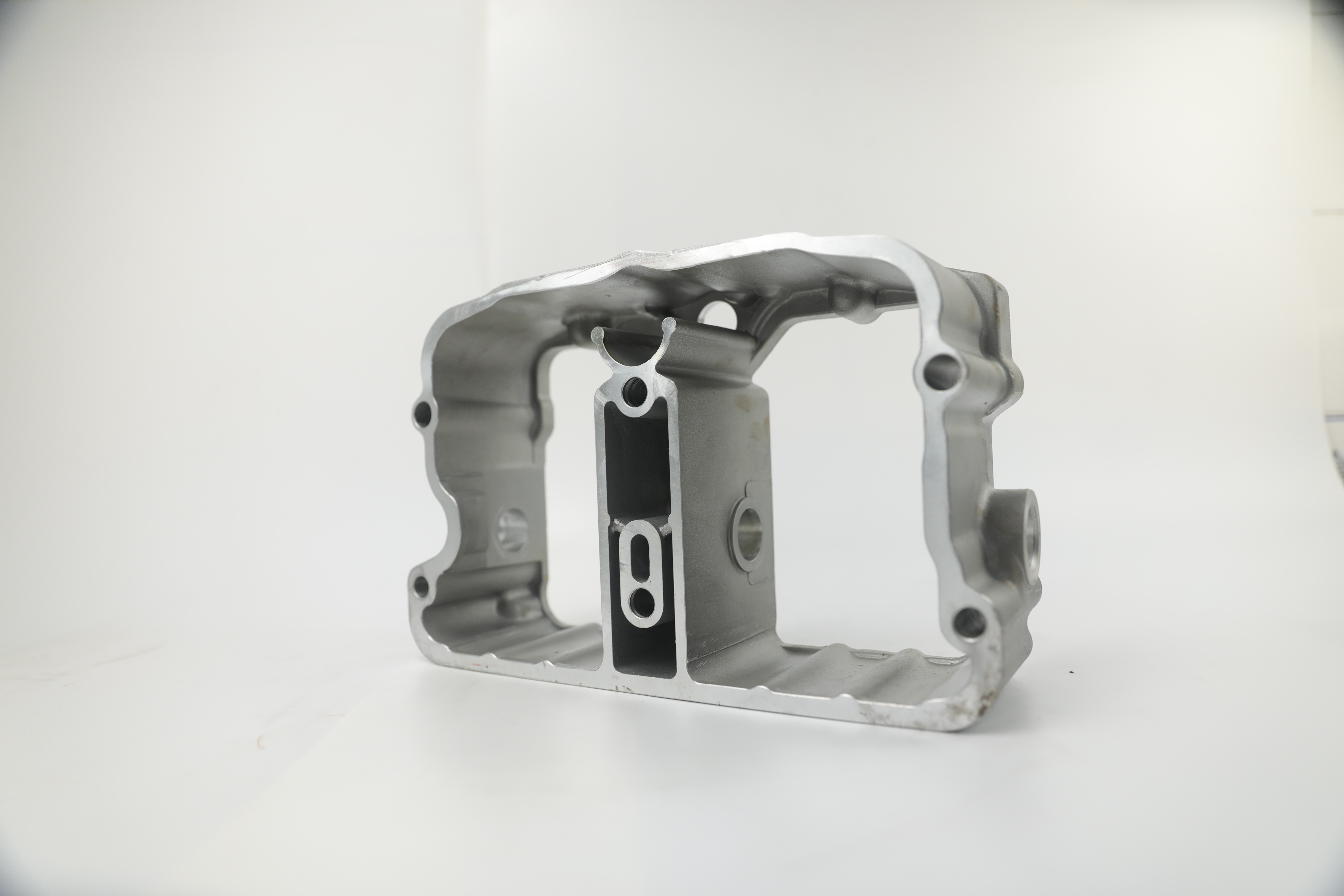 3047479 HOUSING,ROCKER LEVER ,CUMMINS PARTS, Construction Machinery, Marine Diesel Engine