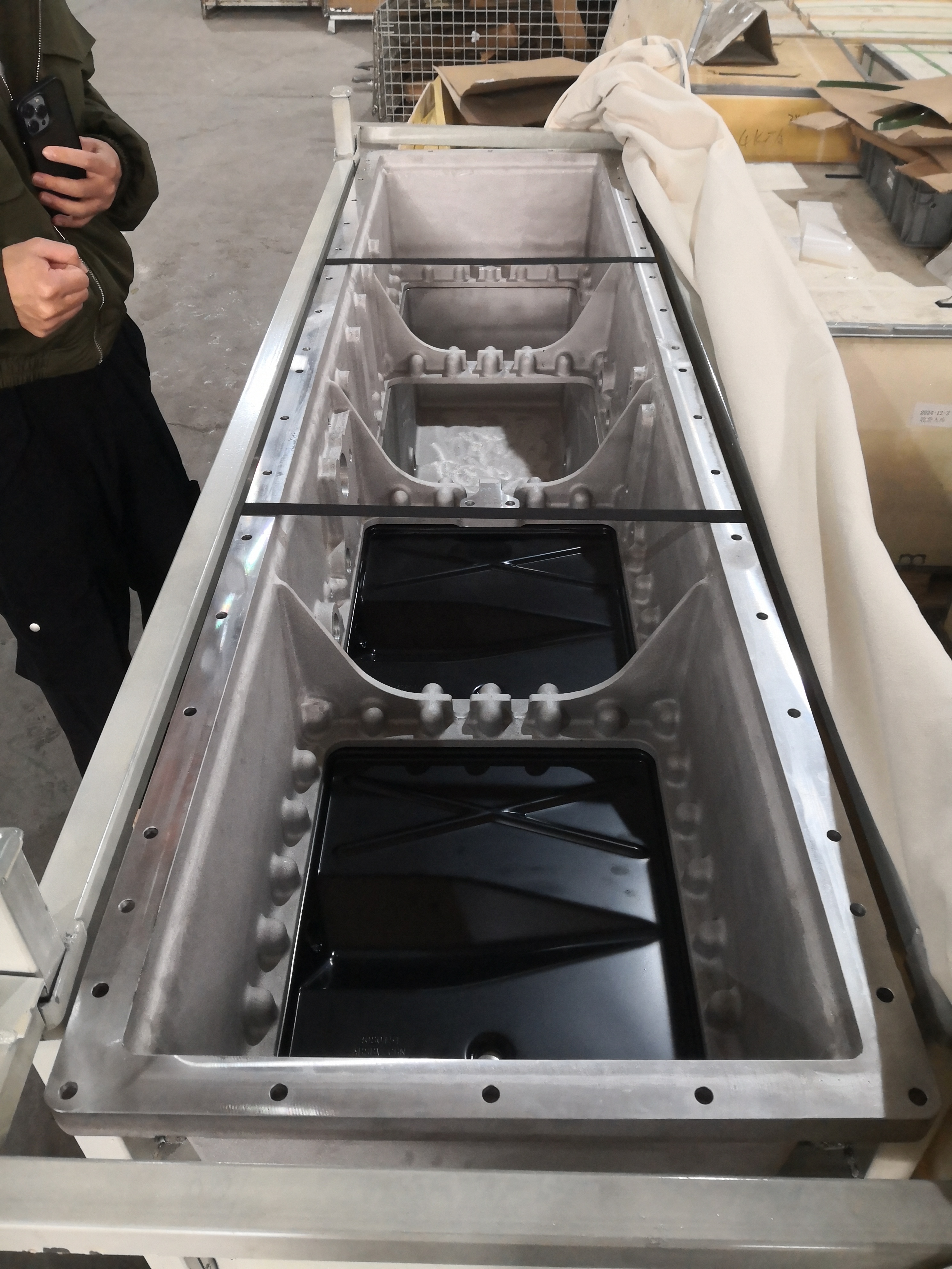 5541984  OIL PAN,QSK60,,CUMMINS PARTS